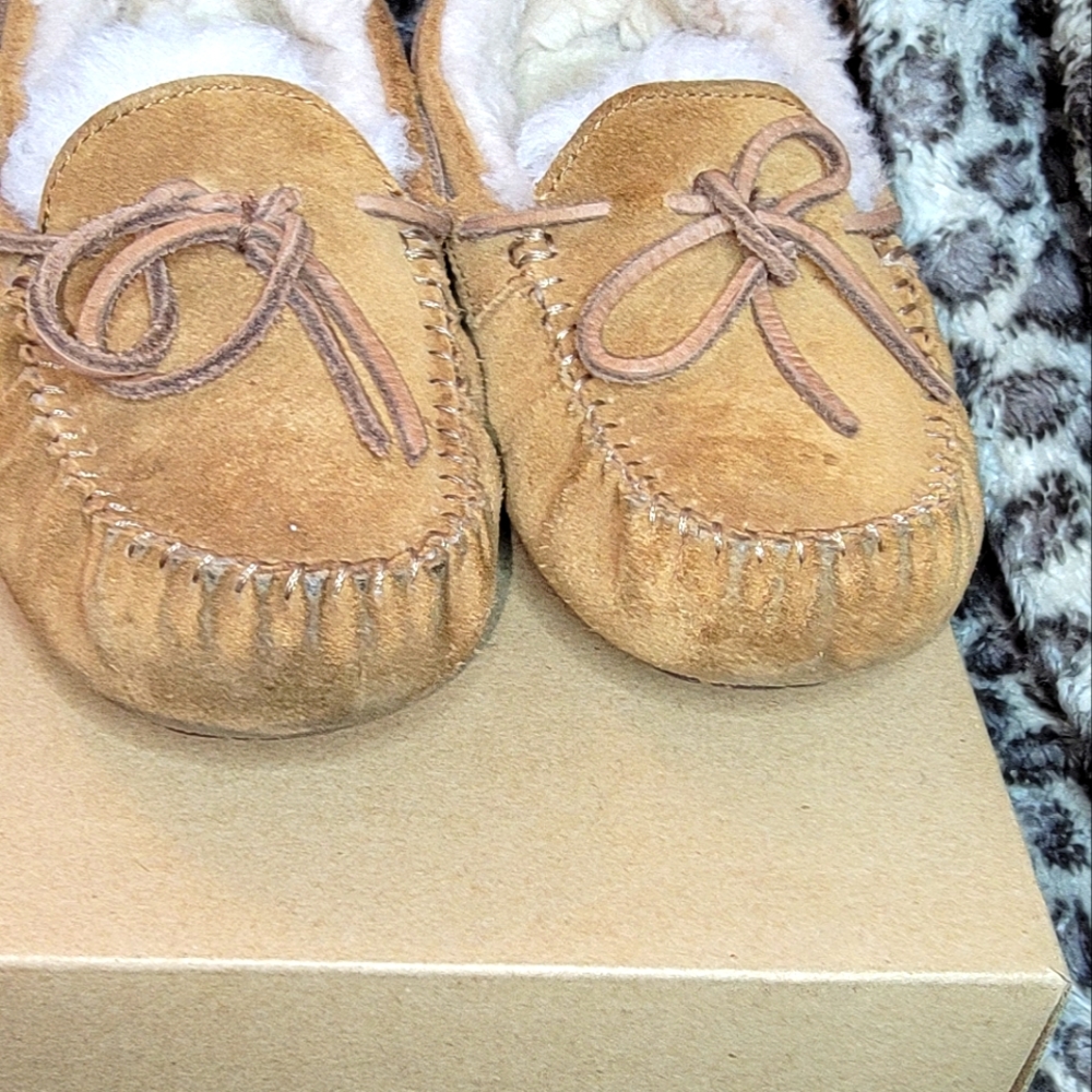 Girls Ugg Slippers